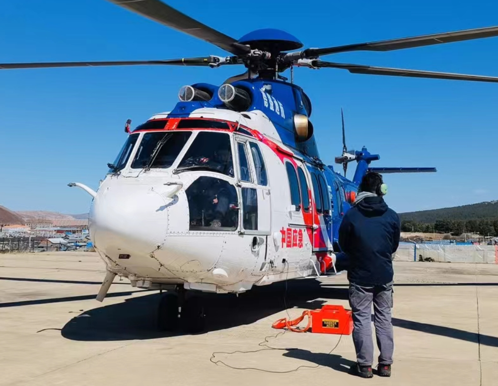 H225地面电源车,H225直流28V电池组电源,H225充电宝,空客H215电源电池 H225地面电源车,H225直流28V电池组电源,H225充电宝,空客H215电源电池